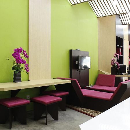 ג'קרטה Teduh Hostel Kota Tua מראה חיצוני תמונה