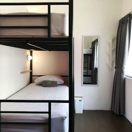 ג'קרטה Teduh Hostel Kota Tua מראה חיצוני תמונה