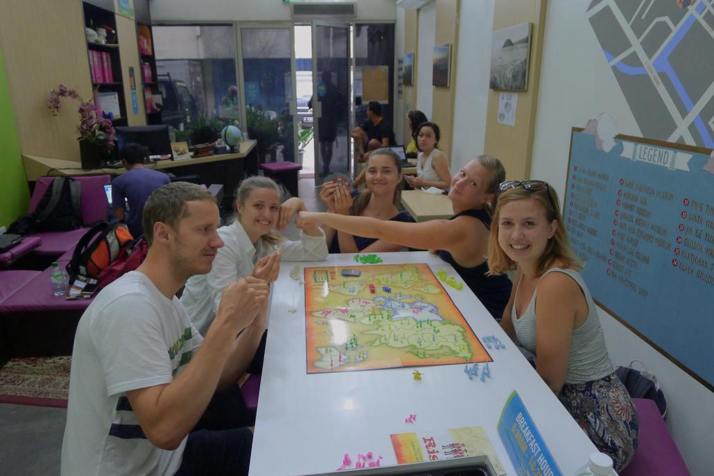 ג'קרטה Teduh Hostel Kota Tua מראה חיצוני תמונה