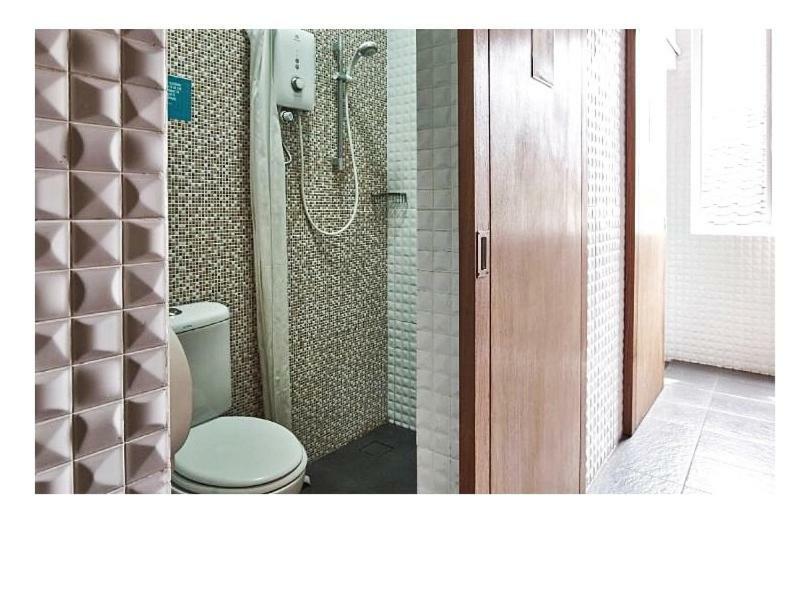 ג'קרטה Teduh Hostel Kota Tua מראה חיצוני תמונה