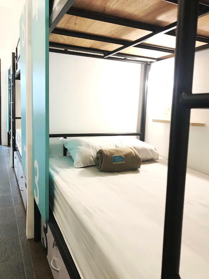 ג'קרטה Teduh Hostel Kota Tua מראה חיצוני תמונה